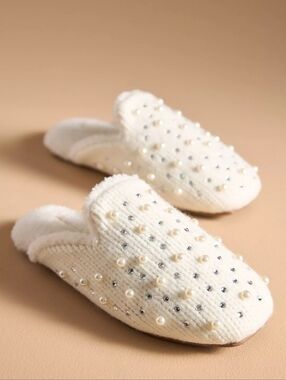 Maeve Anthropologie Embellished Knit Slippers White Pearl Rhinestone Slip On M